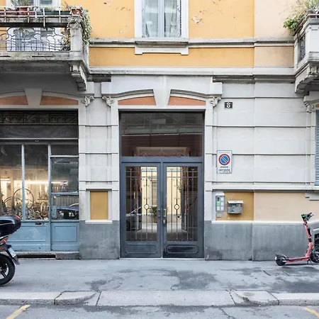 Elegant Near Metro Porta Romana,3 Fermate Subway-stop A Duomo, Wifi-netflix Free Appartamento *
