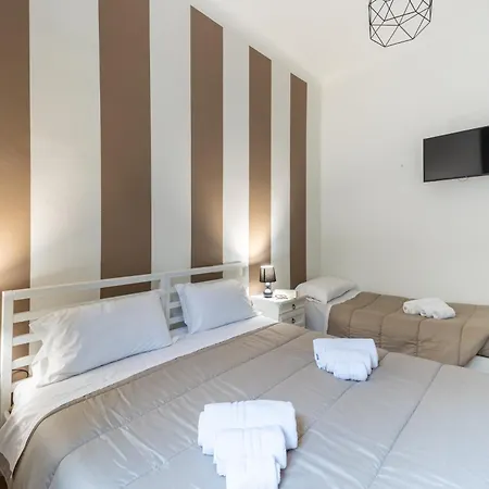 Elegant Near Metro Porta Romana,3 Fermate Subway-stop A Duomo, Wifi-netflix Free Appartement Milan