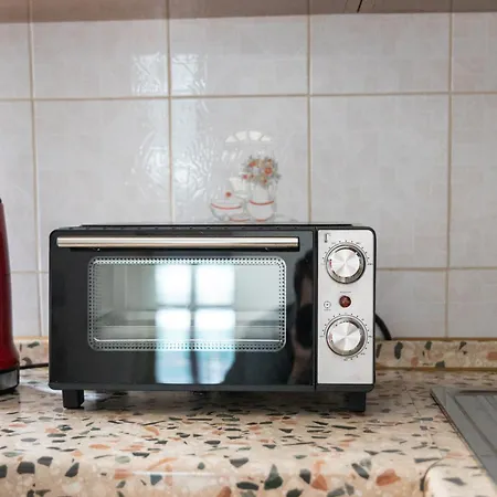 Elegant Near Metro Porta Romana,3 Fermate Subway-stop A Duomo, Wifi-netflix Free Appartement *
